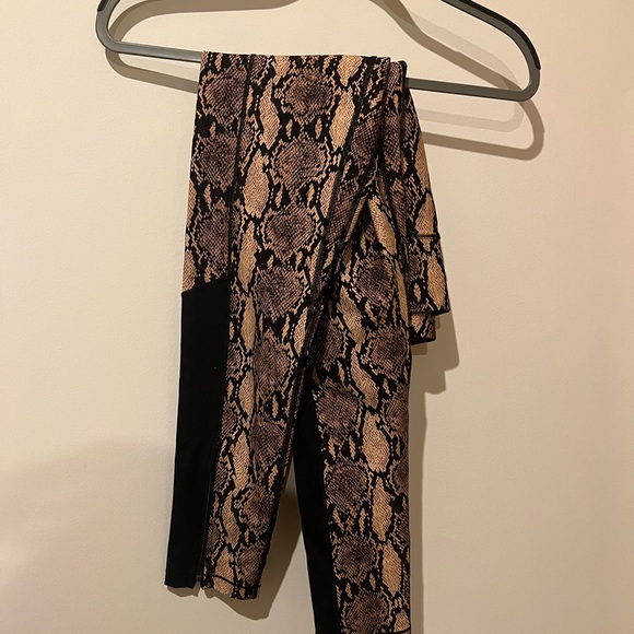 NWOT BANDIER x A.L.C. Leggings Python and Black Sz M - Picture 8 of 8